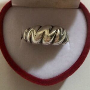 Sterling Silver 925 Croissant/Shrimp Dome Ring Size 8